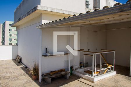 Apartamento à venda com 80m², 2 quartos e 2 vagasTerraço