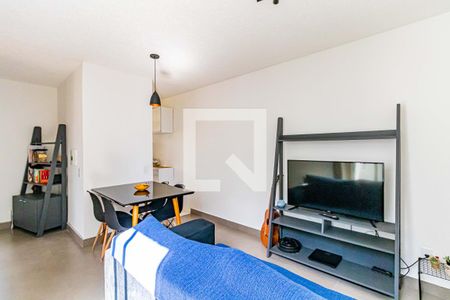 Sala de apartamento para alugar com 2 quartos, 50m² em Parque Ipe, São Paulo