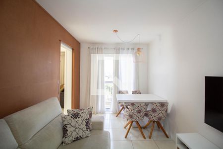 Apartamento para alugar com 68m², 2 quartos e 1 vaga Apartamento para alugar com 68m², 2 quartos e 1 vagaSala