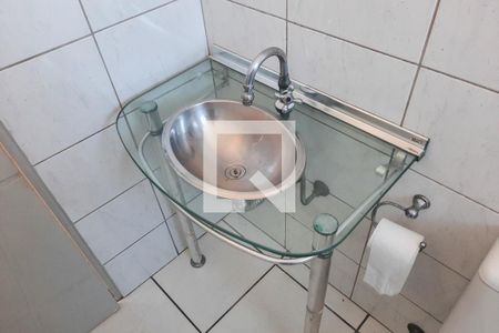 Apartamento para alugar com 51m², 2 quartos e 2 vagas Apartamento para alugar com 51m², 2 quartos e 2 vagasBanheiro