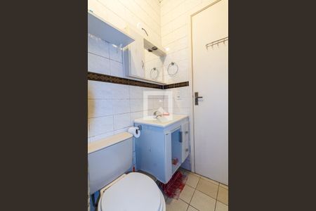 Banheiro de apartamento à venda com 1 quarto, 50m² em Tristeza, Porto Alegre
