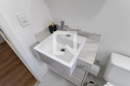 Apartamento à venda com 74m², 2 quartos e 2 vagasBanheiro social