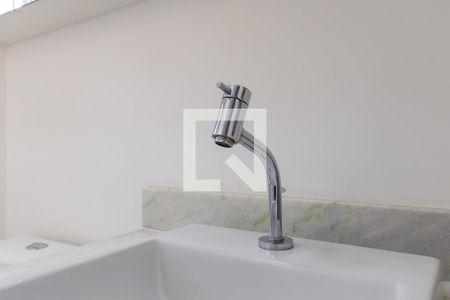 Apartamento à venda com 74m², 2 quartos e 2 vagasBanheiro da suíte