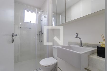 Apartamento à venda com 74m², 2 quartos e 2 vagasBanheiro da suíte