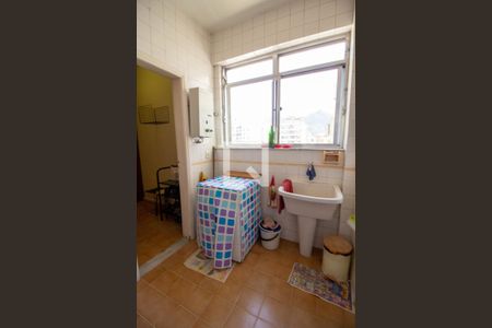 Apartamento à venda com 100m², 2 quartos e 2 vagasÁrea de Serviço