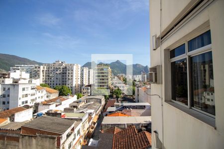 Apartamento à venda com 100m², 2 quartos e 2 vagasVista da Área de Serviço