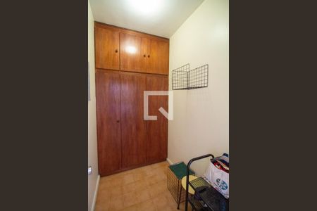 Apartamento à venda com 100m², 2 quartos e 2 vagasQuarto de Serviço