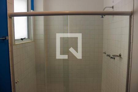 Casa à venda com 1200m², 6 quartos e 7 vagas Casa à venda com 1200m², 6 quartos e 7 vagasBanheiro da Suíte 2