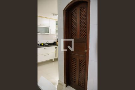 Casa à venda com 1200m², 6 quartos e 7 vagas Casa à venda com 1200m², 6 quartos e 7 vagasDespensa