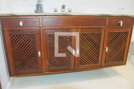 Casa à venda com 1200m², 6 quartos e 7 vagas Casa à venda com 1200m², 6 quartos e 7 vagasBanheiro da Suíte 3