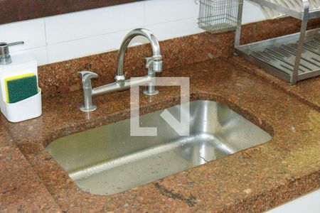 Casa à venda com 1200m², 6 quartos e 7 vagas Casa à venda com 1200m², 6 quartos e 7 vagasCozinha 2