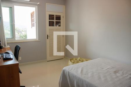 Casa à venda com 1200m², 6 quartos e 7 vagas Casa à venda com 1200m², 6 quartos e 7 vagasSuite 4