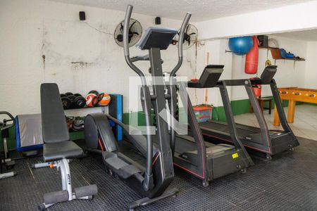 Casa à venda com 1200m², 6 quartos e 7 vagas Casa à venda com 1200m², 6 quartos e 7 vagasAcademia