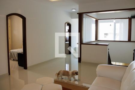 Casa à venda com 1200m², 6 quartos e 7 vagas Casa à venda com 1200m², 6 quartos e 7 vagasSala 2