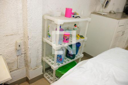 Casa à venda com 1200m², 6 quartos e 7 vagas Casa à venda com 1200m², 6 quartos e 7 vagasÁrea de Serviço