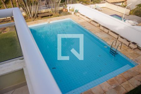 Casa à venda com 1200m², 6 quartos e 7 vagas Casa à venda com 1200m², 6 quartos e 7 vagasVaranda