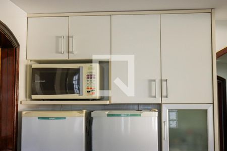 Casa à venda com 1200m², 6 quartos e 7 vagas Casa à venda com 1200m², 6 quartos e 7 vagasCozinha 2