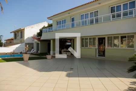 Casa à venda com 1200m², 6 quartos e 7 vagas Casa à venda com 1200m², 6 quartos e 7 vagasÁrea externa