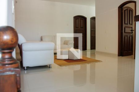 Casa à venda com 1200m², 6 quartos e 7 vagas Casa à venda com 1200m², 6 quartos e 7 vagasSala 2