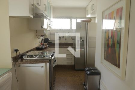 Apartamento para alugar com 110m², 2 quartos e 2 vagasCozinha