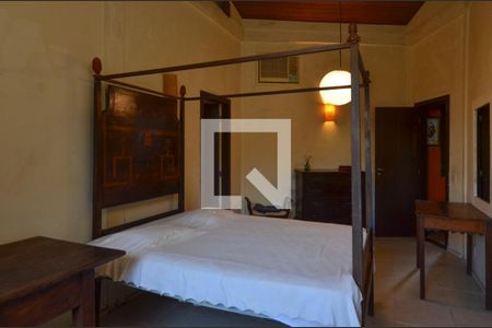 Casa de condomínio à venda com 318m², 4 quartos e sem vagaSuite 2