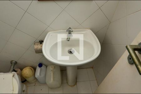 Casa de condomínio à venda com 318m², 4 quartos e sem vagaÁrea de serviço - Banheiro