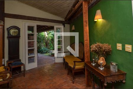 Casa de condomínio à venda com 318m², 4 quartos e sem vagaSala 2