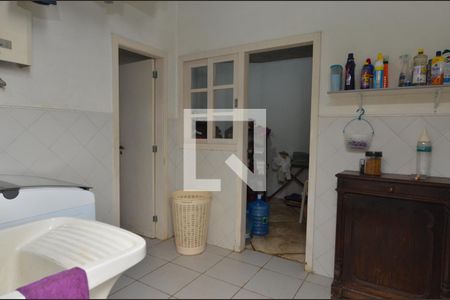 Casa de condomínio à venda com 318m², 4 quartos e sem vagaÁrea de serviço