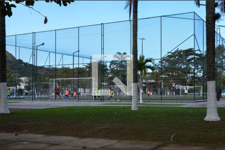 Casa de condomínio à venda com 318m², 4 quartos e sem vagaÁrea comum