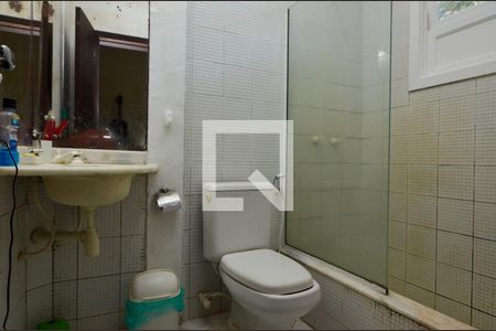 Casa de condomínio à venda com 318m², 4 quartos e sem vagaBanheiro da Suite 1