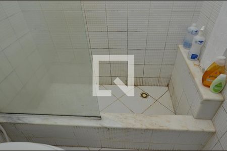 Casa de condomínio à venda com 318m², 4 quartos e sem vagaBanheiro da Suite 1