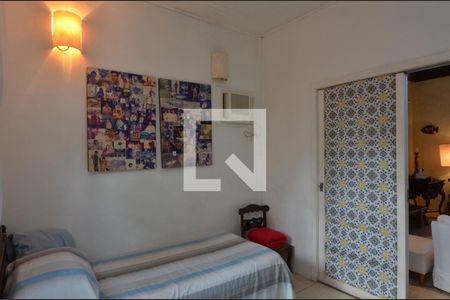 Casa de condomínio à venda com 318m², 4 quartos e sem vagaQuarto 1