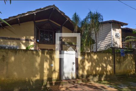 Casa de condomínio à venda com 318m², 4 quartos e sem vagafachada