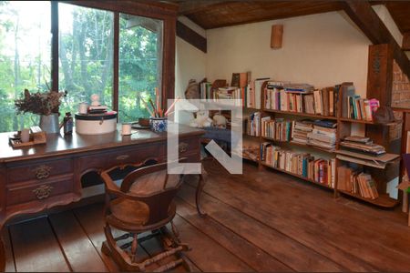 Casa de condomínio à venda com 318m², 4 quartos e sem vagaMezanino