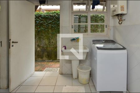 Casa de condomínio à venda com 318m², 4 quartos e sem vagaÁrea de serviço