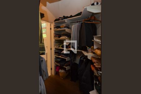 Casa de condomínio à venda com 318m², 4 quartos e sem vagaCloset da suite 2