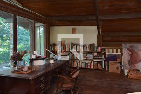 Casa de condomínio à venda com 318m², 4 quartos e sem vagaMezanino