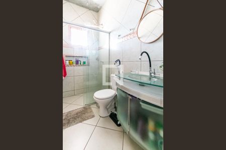 Casa à venda com 220m², 3 quartos e 2 vagasBanheiro Social