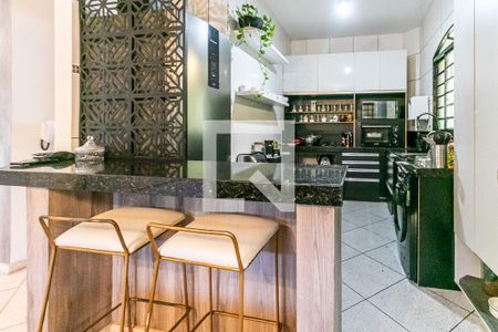 Casa à venda com 220m², 3 quartos e 2 vagasCozinha