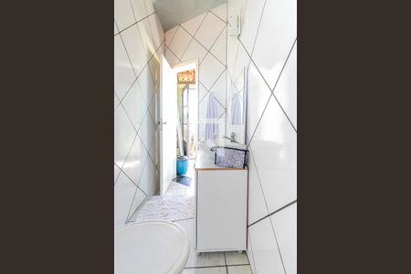 Casa à venda com 220m², 3 quartos e 2 vagasBanheiro 