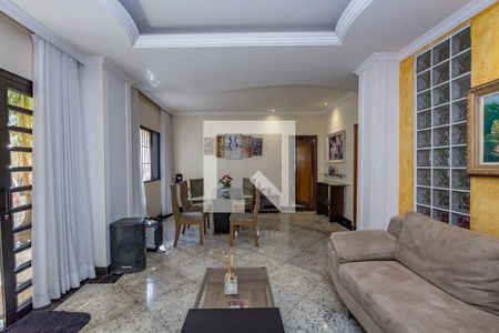 Sala 1 de casa à venda com 5 quartos, 362m² em Cachoeirinha, Belo Horizonte