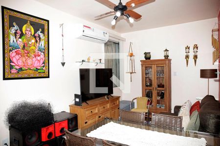 Sala de apartamento à venda com 2 quartos, 58m² em Centro Histórico, Porto Alegre