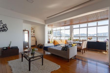 Sala de apartamento para alugar com 2 quartos, 160m² em Urca, Rio de Janeiro
