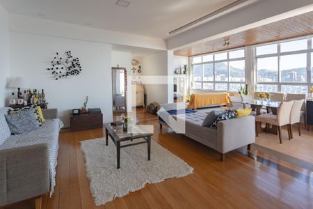 Sala de apartamento para alugar com 2 quartos, 160m² em Urca, Rio de Janeiro