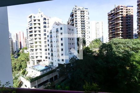 Sala vista de apartamento à venda com 1 quarto, 58m² em Vila Andrade, São Paulo