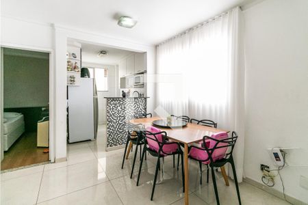 Sala de apartamento à venda com 2 quartos, 105m² em Cabral, Contagem