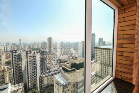 Apartamento à venda com 421m², 4 quartos e 6 vagas Apartamento à venda com 421m², 4 quartos e 6 vagasVista Cobertura