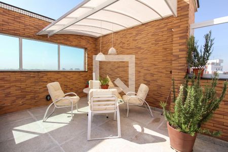 Apartamento à venda com 421m², 4 quartos e 6 vagas Apartamento à venda com 421m², 4 quartos e 6 vagasPiscina Cobertura