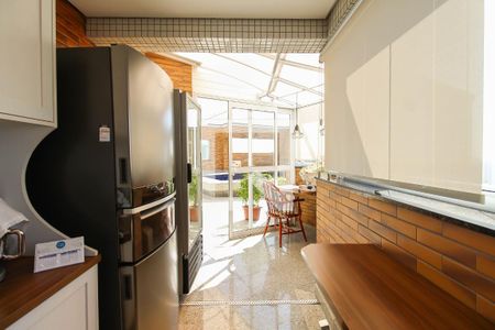 Apartamento à venda com 421m², 4 quartos e 6 vagas Apartamento à venda com 421m², 4 quartos e 6 vagasVaranda gourmet