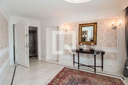 Apartamento à venda com 421m², 4 quartos e 6 vagas Apartamento à venda com 421m², 4 quartos e 6 vagasHall